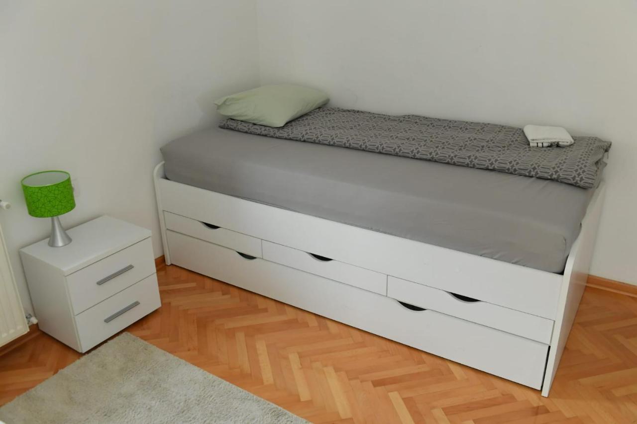 Dobi Apartmani Wing Jagodina Extérieur photo