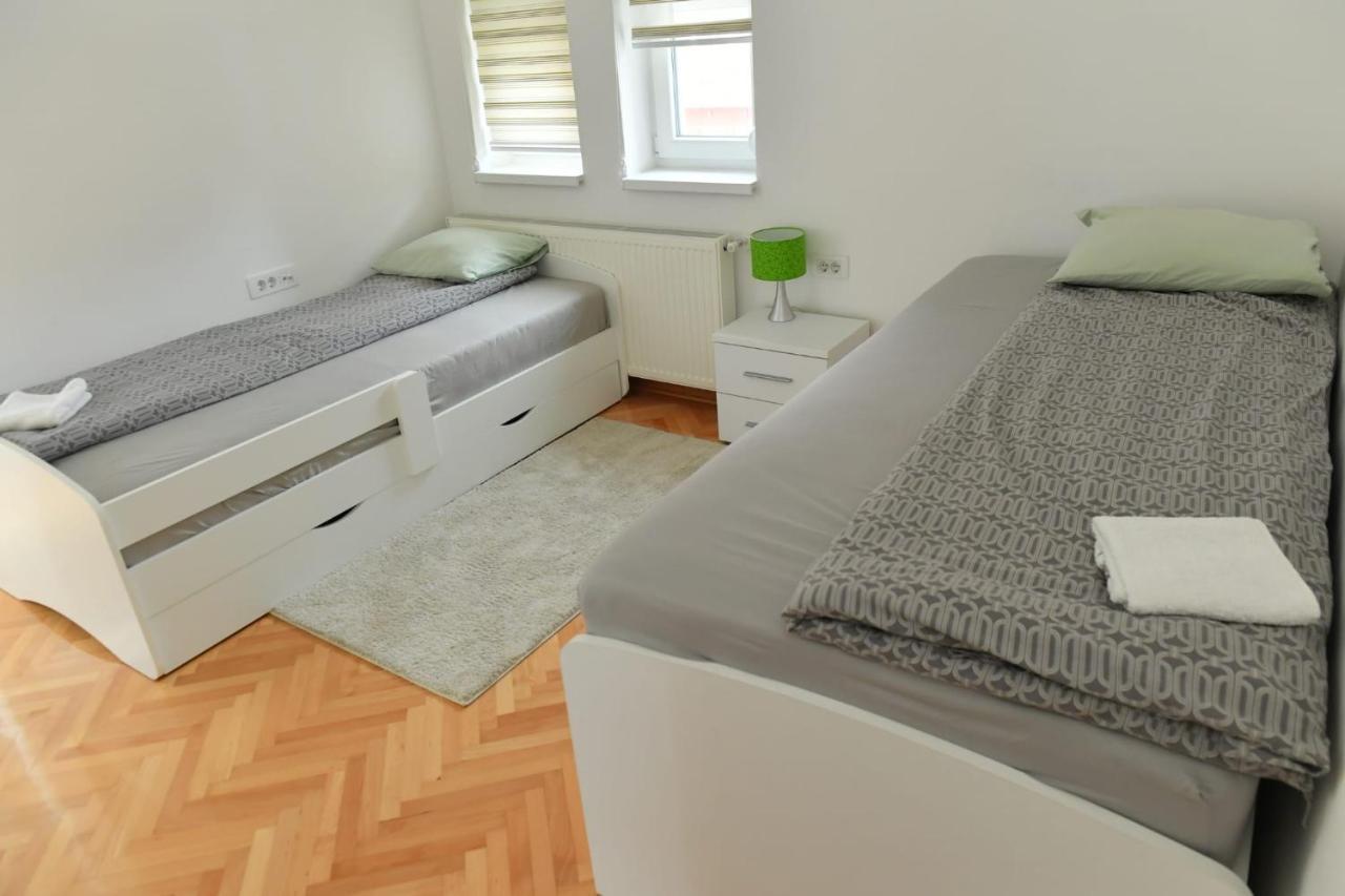 Dobi Apartmani Wing Jagodina Extérieur photo