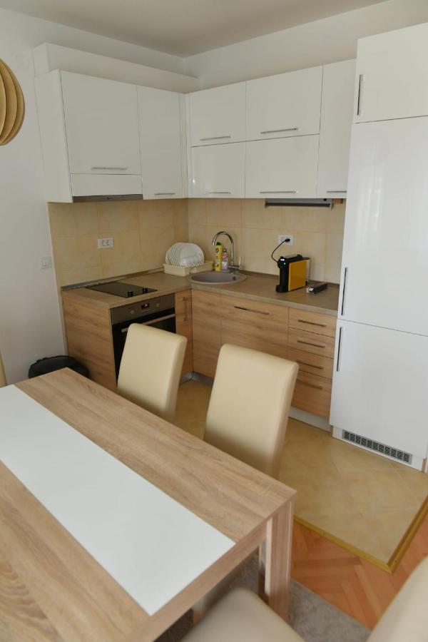Dobi Apartmani Wing Jagodina Extérieur photo