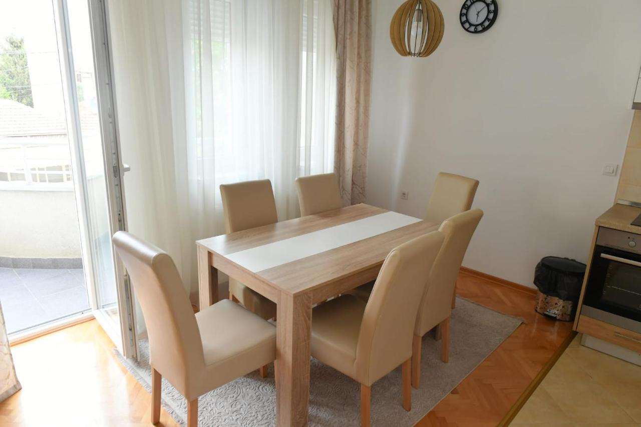 Dobi Apartmani Wing Jagodina Extérieur photo